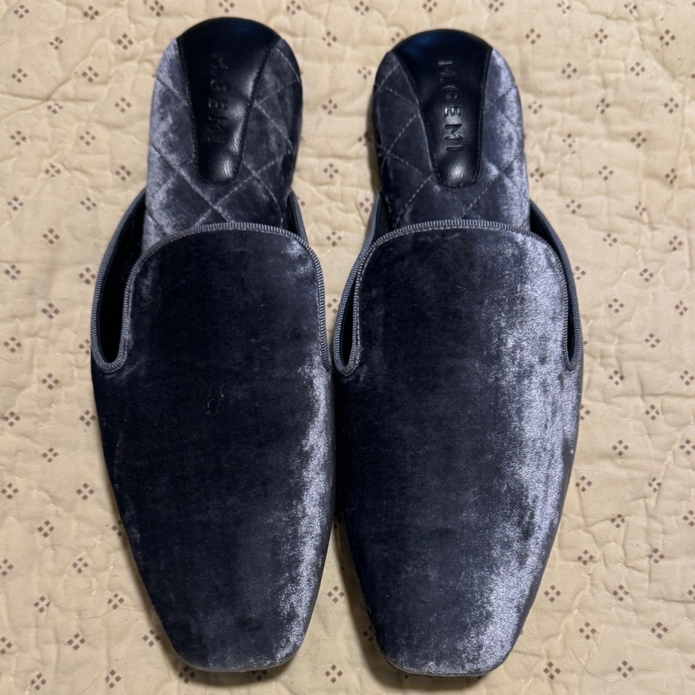 M. Gemi Velvet Mules in Silver - Picture 4 of 4